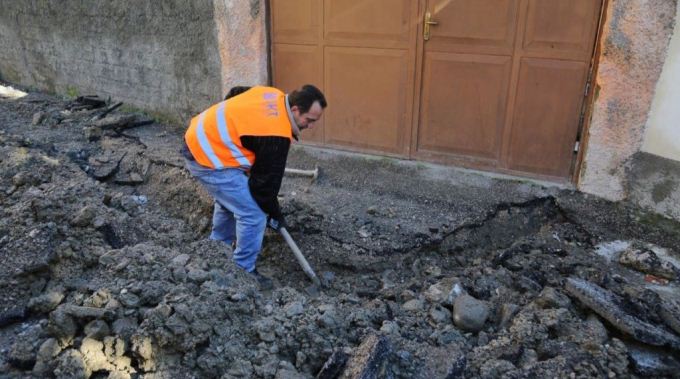 Furnizimi me uje te pijshem: Merr zgjidhje problemi per dy lagje ne kryeqytet